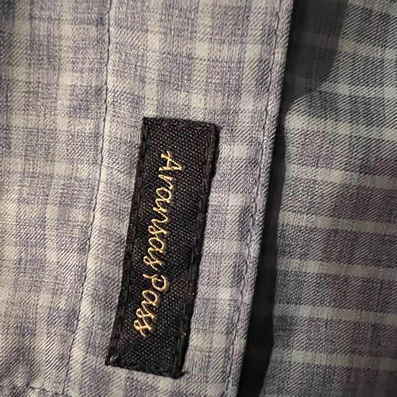 Magellan Outdoors Men's Aransas Pass Button Down long sleeve Shirt - Picture 9 of 12